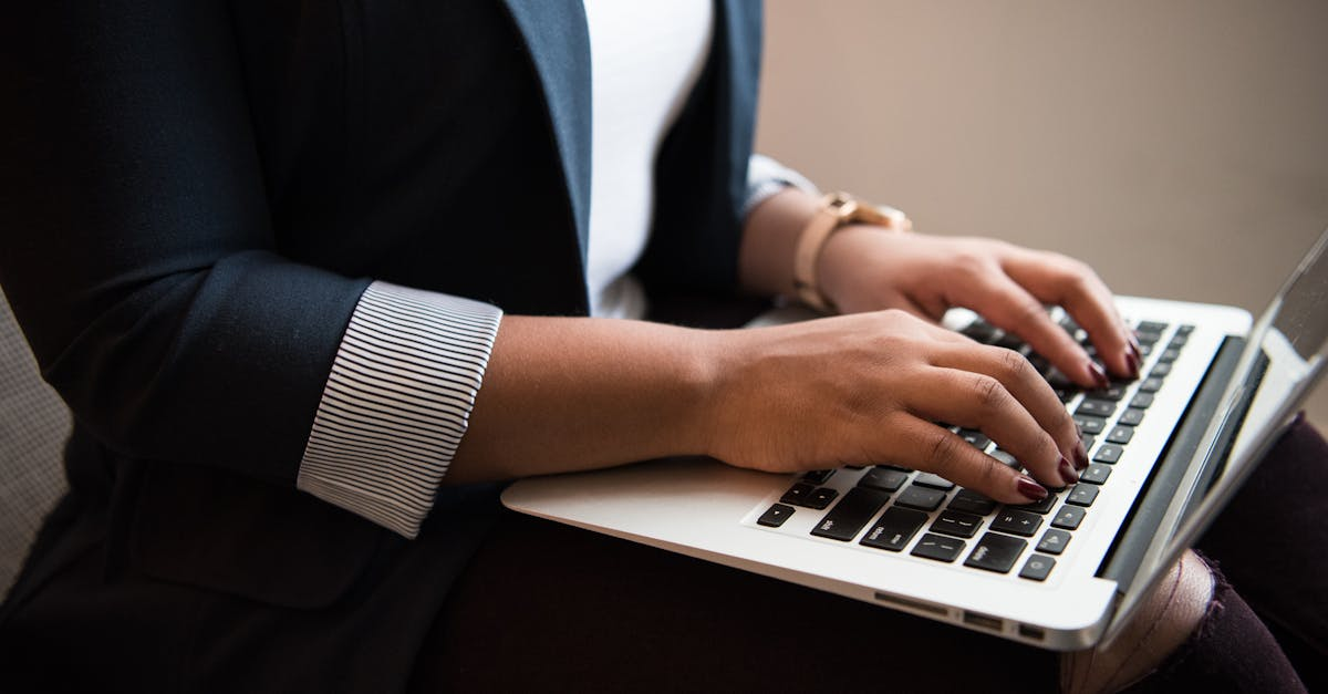 découvrez notre collection de blazers élégants, parfaits pour toutes les occasions. alliant style et confort, nos blazers sont conçus pour vous permettre de vous démarquer tout en restant chic. explorez nos modèles variés dès maintenant!