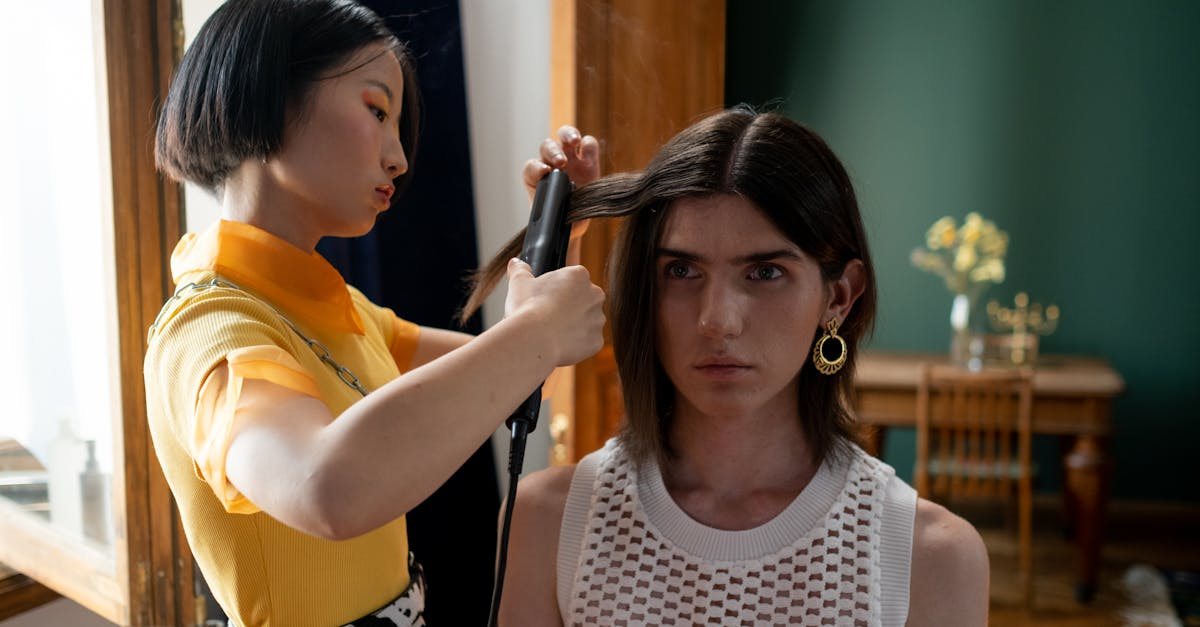 découvrez la méthode révolutionnaire du lissage sans chaleur pour des cheveux parfaitement droits, doux et brillants, tout en préservant leur santé. adoptez une routine de coiffure respectueuse de vos cheveux avec des astuces et produits adaptés.