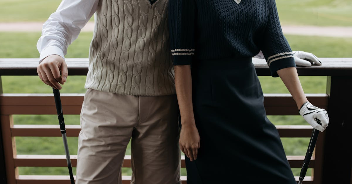 découvrez notre collection de polos élégants et confortables pour toutes les occasions. conçus avec des matériaux de qualité, nos polos allient style et praticité. parfaits pour une tenue décontractée ou un look plus habillé, trouvez le polo idéal qui saura compléter votre garde-robe.