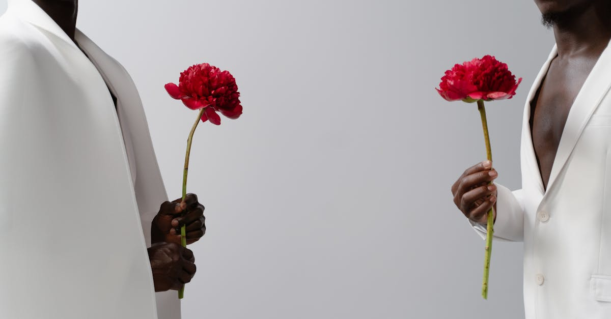 découvrez notre collection de costumes sur mesure, alliant élégance et confort. chaque pièce est conçue pour s'adapter parfaitement à votre silhouette, vous garantissant un style unique pour toutes les occasions. optez pour l'excellence en matière de mode avec nos costumes tailleurs.