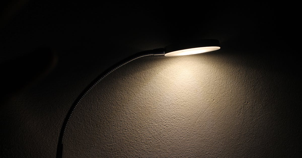 découvrez notre sélection d'éclairages modernes et élégants pour illuminer votre intérieur. que vous cherchiez des lampes contemporaines, des lustres classiques ou des solutions d'éclairage rechargeables, nous avons tout ce qu'il vous faut pour créer une ambiance chaleureuse et accueillante dans votre maison.