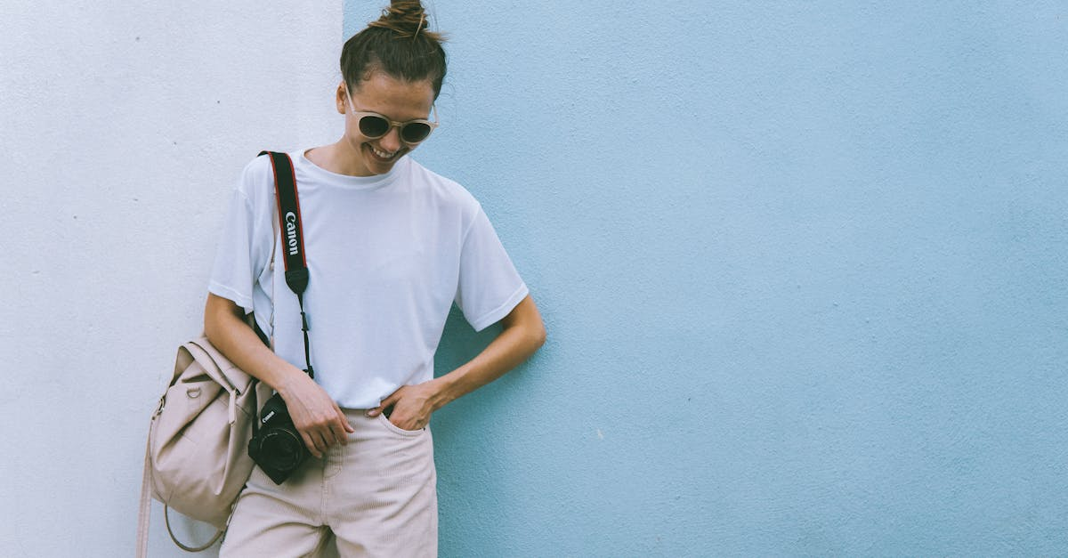 découvrez nos accessoires d'été, parfaits pour compléter vos tenues ensoleillées. des chapeaux élégants aux lunettes de soleil tendance, trouvez tout ce qu'il vous faut pour un été stylé et confortable.