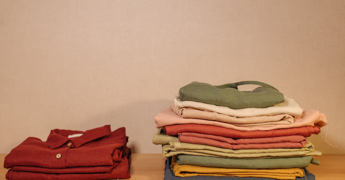 découvrez notre sélection d'essentiels de garde-robe pour un style intemporel et polyvalent. des pièces incontournables qui vous accompagneront en toutes occasions, alliant confort et élégance.