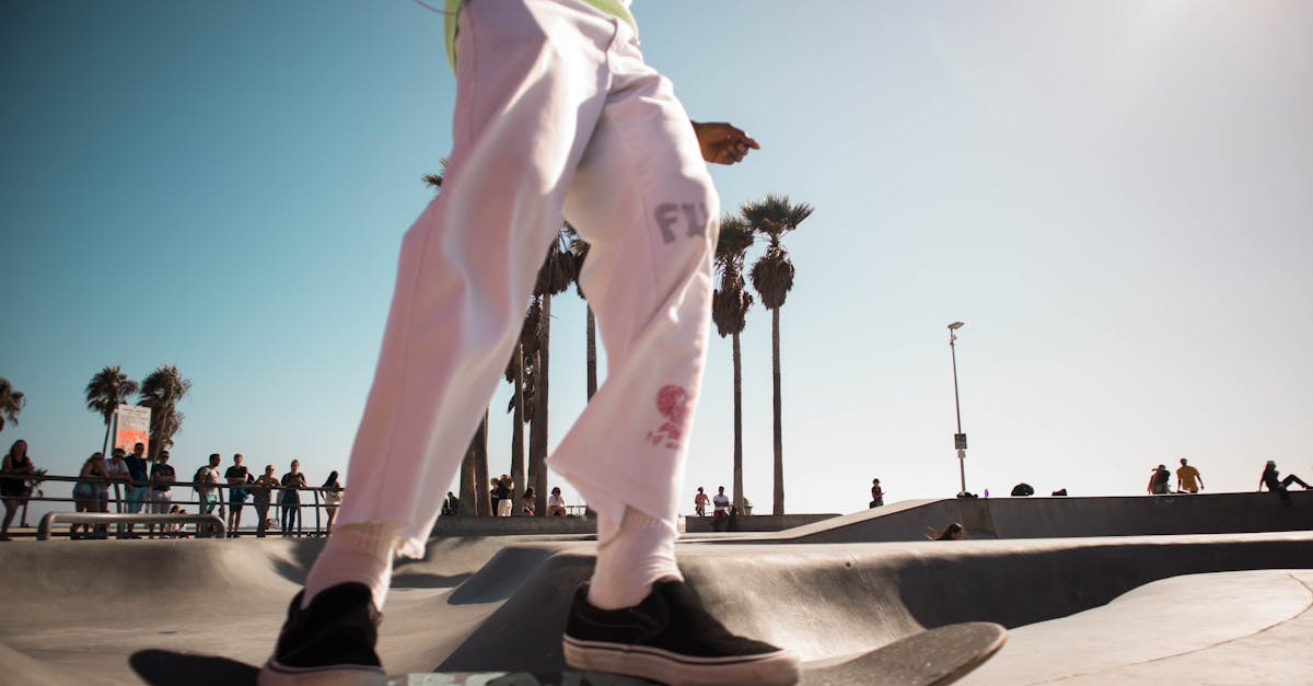 découvrez notre collection de pantalons blancs, alliant élégance et confort. parfaits pour toutes les occasions, ces pantalons vous permettront d'exprimer votre style tout en restant tendance. explorez des coupes variées et des matériaux de qualité pour une tenue chic à chaque pas.