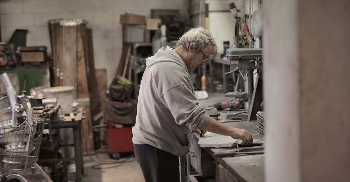 découvrez notre solution de réparation capillaire efficace pour redonner vie à vos cheveux abîmés. notre traitement innovant hydrate et renforce vos cheveux, les laissant doux, brillants et en pleine santé.