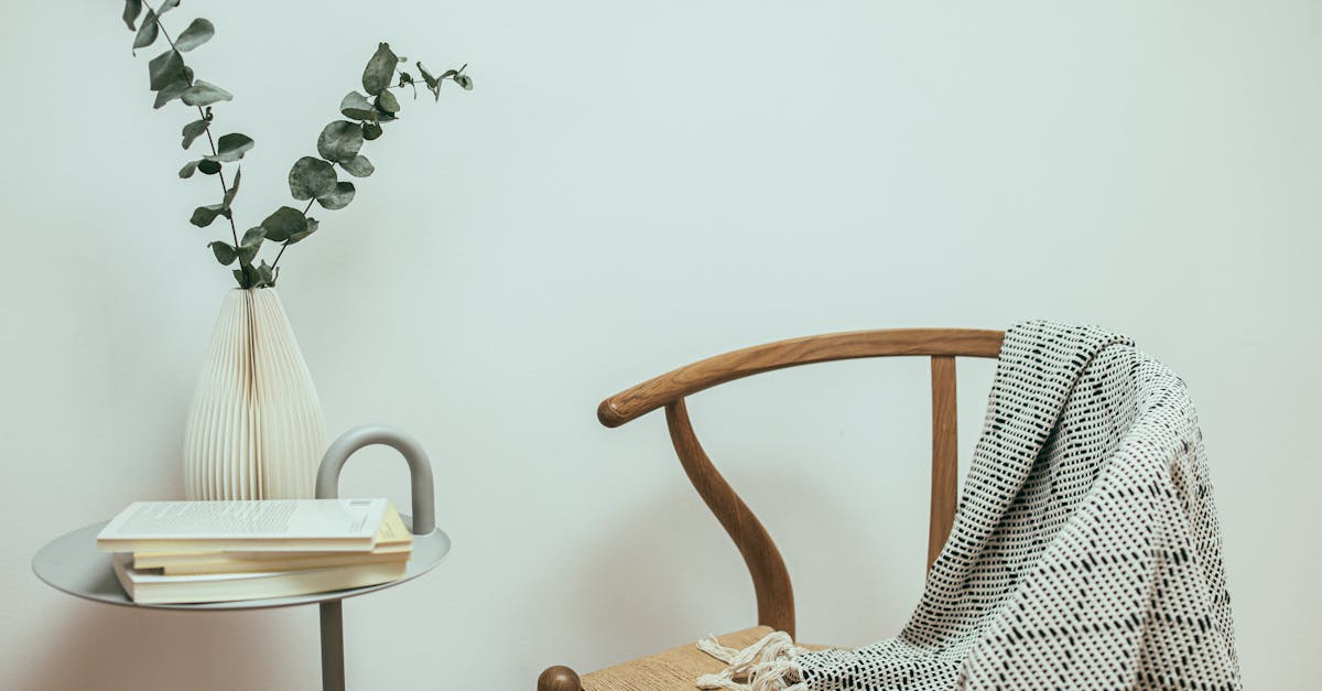 découvrez notre collection de coussins décoratifs, parfaits pour ajouter une touche de charme et de style à votre intérieur. confortables et esthétiques, nos jetés créent une ambiance accueillante tout en mettant en valeur votre décoration.