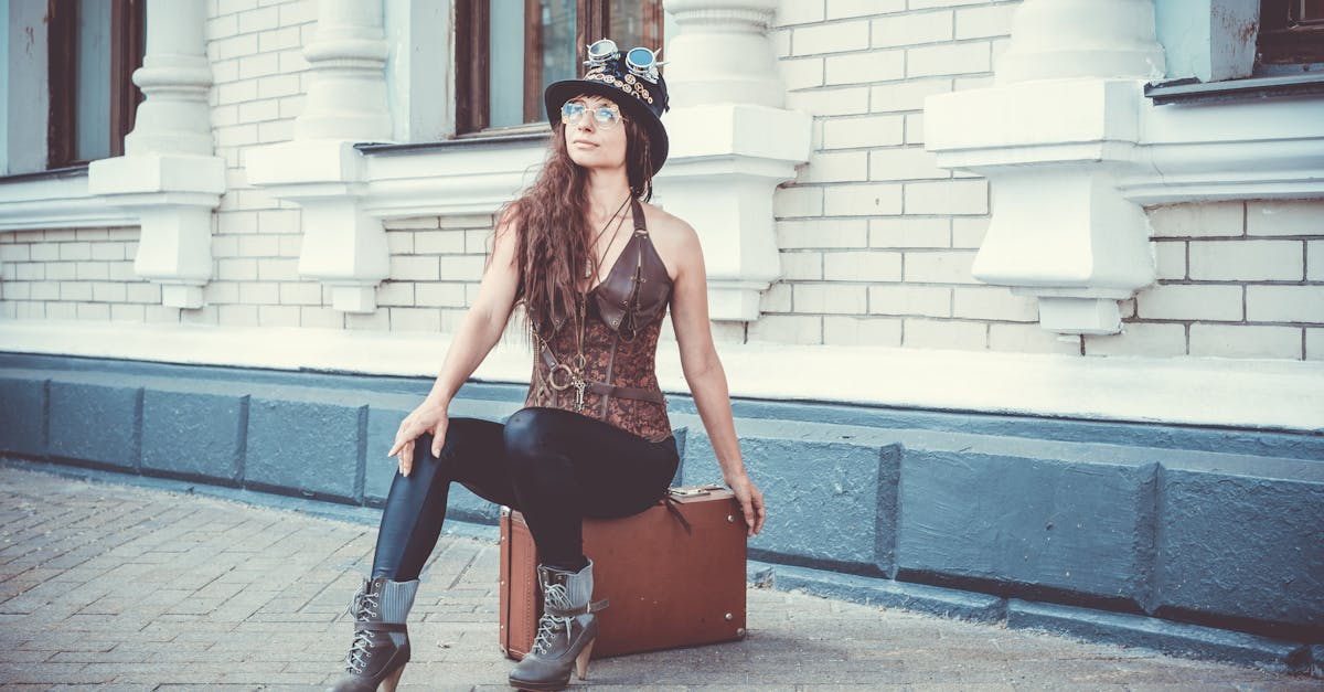 découvrez notre collection de pantalons en cuir alliant style et confort. parfaits pour un look audacieux, nos modèles s'adaptent à toutes les occasions, que ce soit pour une soirée chic ou une sortie décontractée.